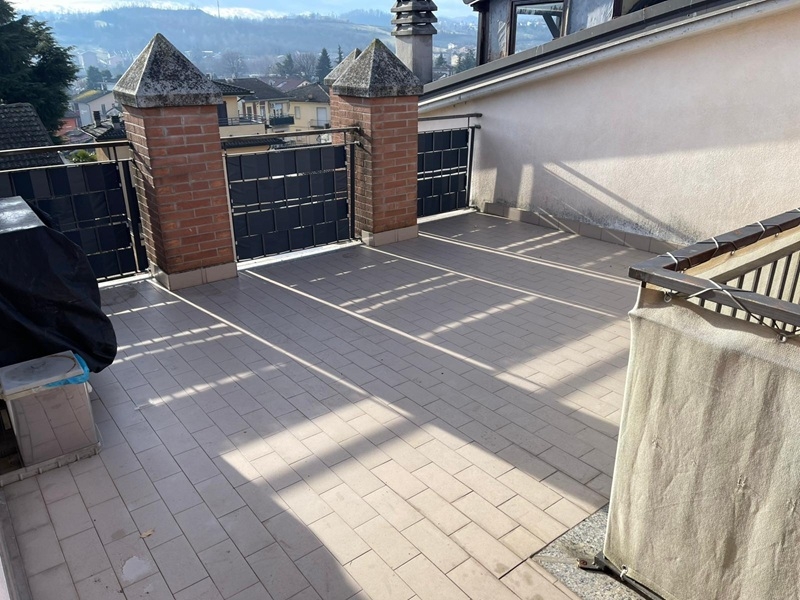 Appartamento su due livelli in AFFITTO - terrazzi, garage