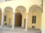 Piacenza locale in zona di forte passaggio