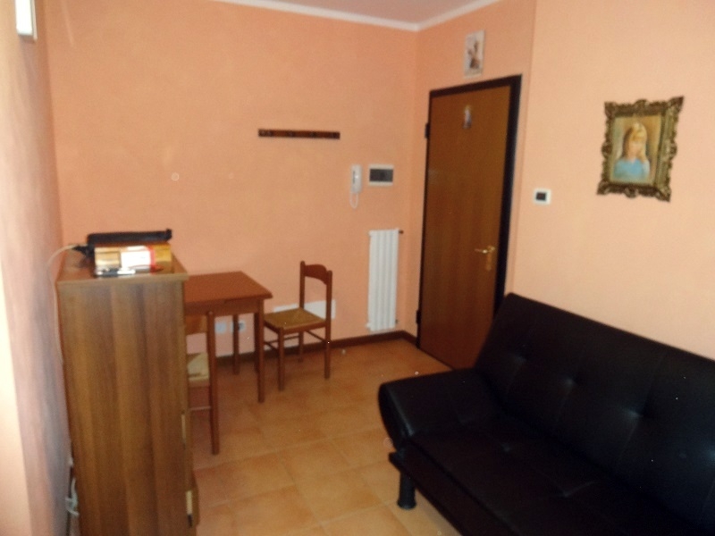 Monolocale Arredato con cantina