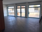 Negozio 3 vetrine in Area Stazione