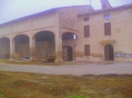 Soragna rustico di 800 mq con terreno