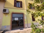 Fidenza negozio sulla via Emilia con ampio parcheggio