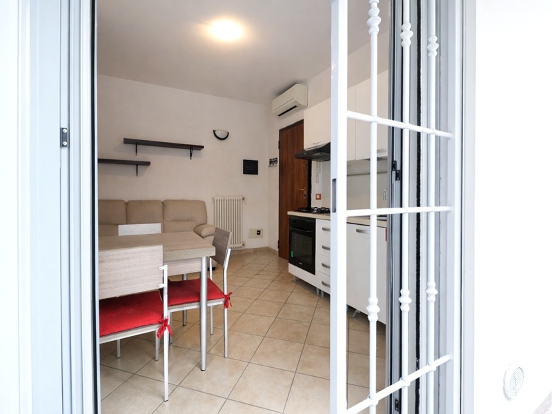 Bilocale con ampio terrazzo coperto - Zona San Lazzaro, Parma