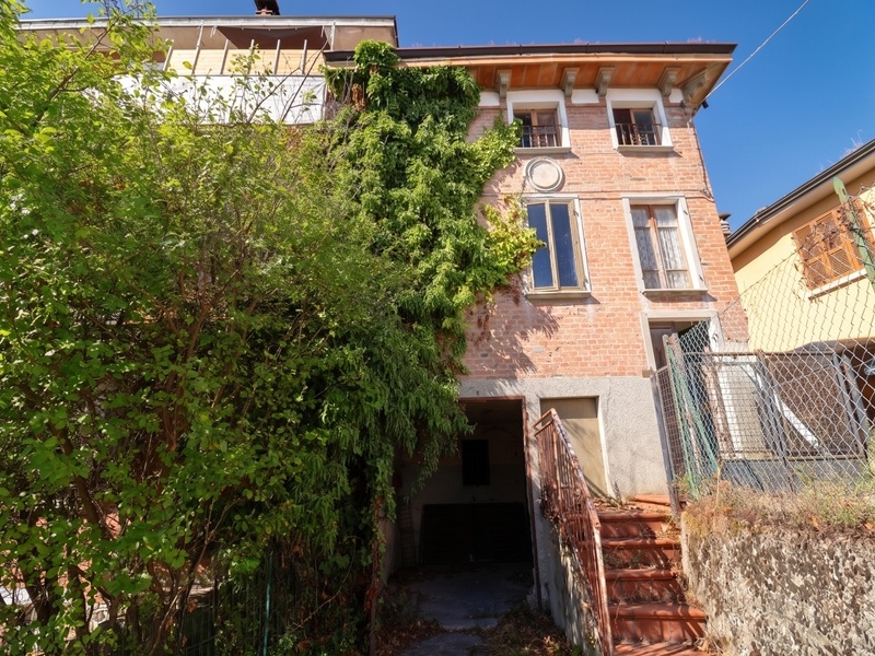 Castellana Di Gropparello Porzione di Casa da Ristrutturare